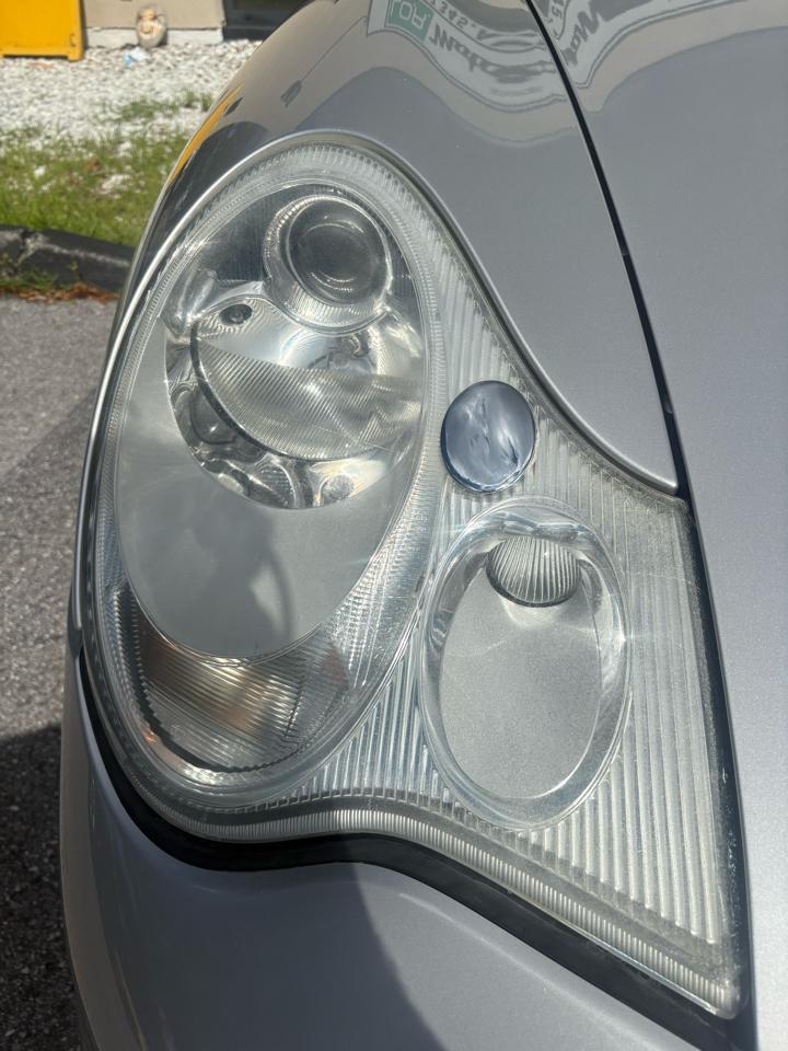 Porsche 911 Carrera Coupe 2004