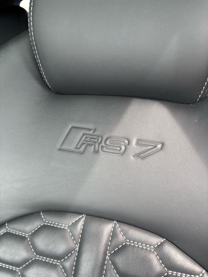 Audi RS7 Prestige quattro 2015