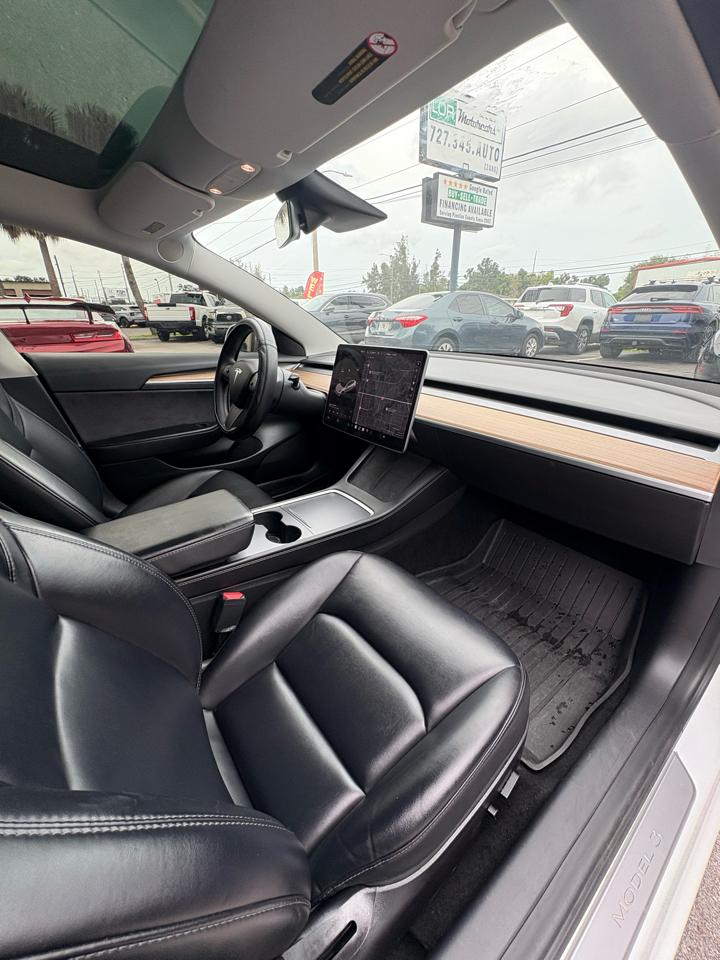 Tesla Model 3 Standard Range Plus 2021