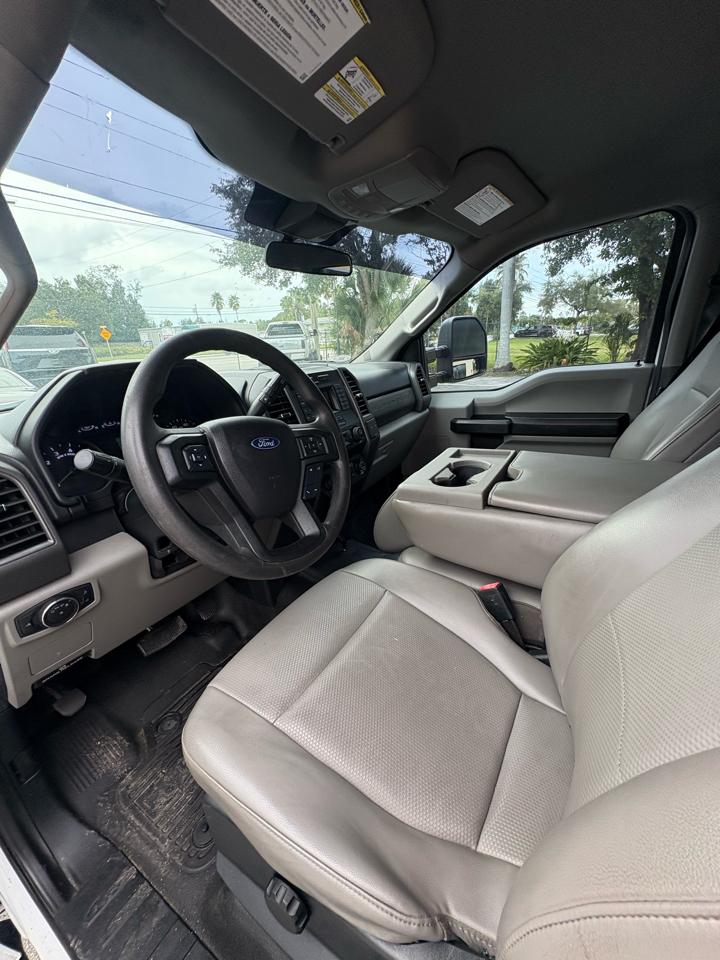 Ford F-250 SD Lariat Crew Cab 2WD 2020
