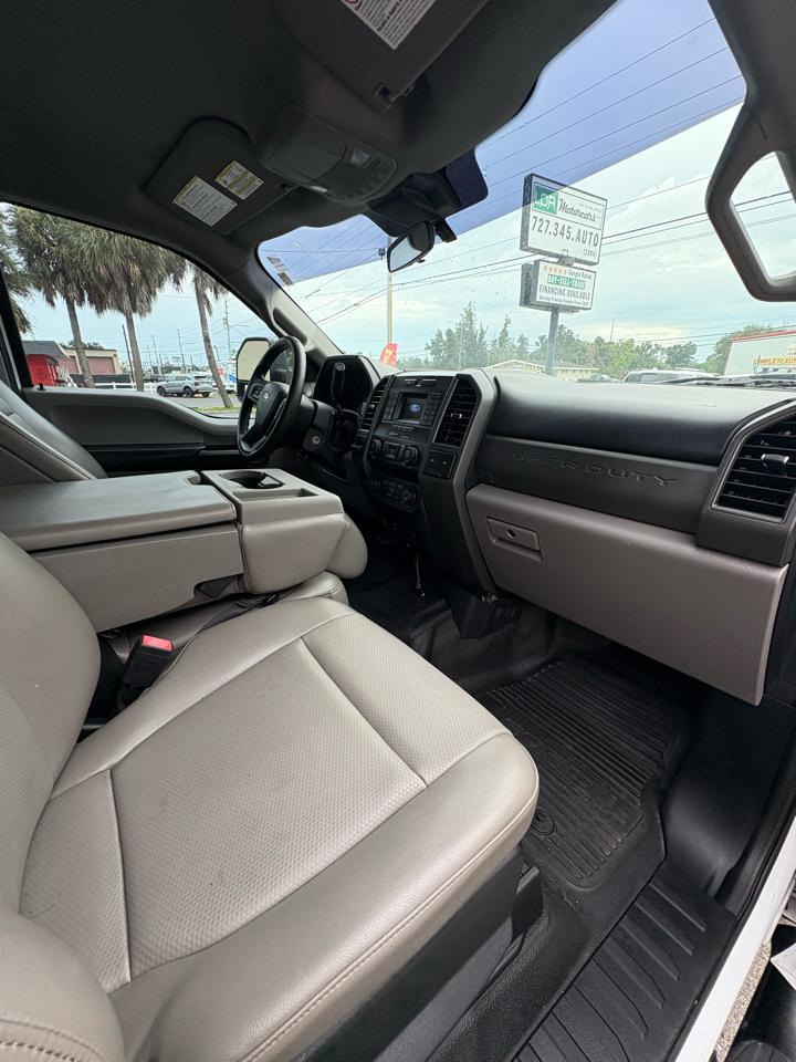 Ford F-250 SD Lariat Crew Cab 2WD 2020
