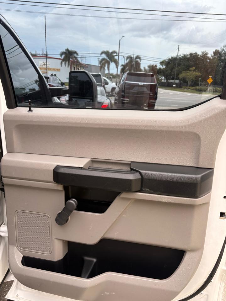 Ford F-250 SD Lariat Crew Cab 2WD 2020