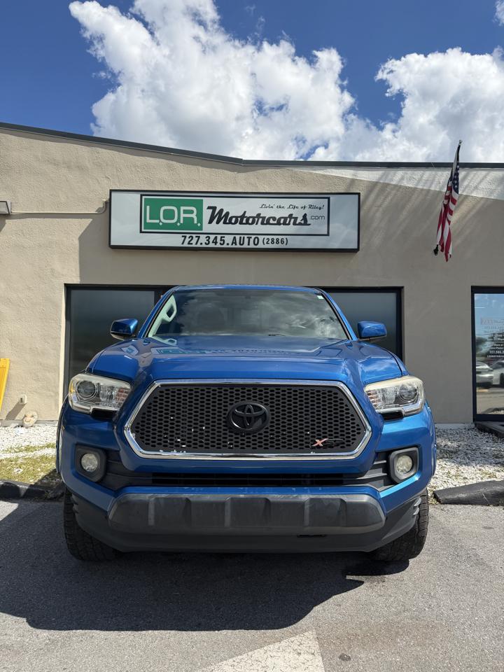 Toyota Tacoma SR5 Double Cab 2WD 2017