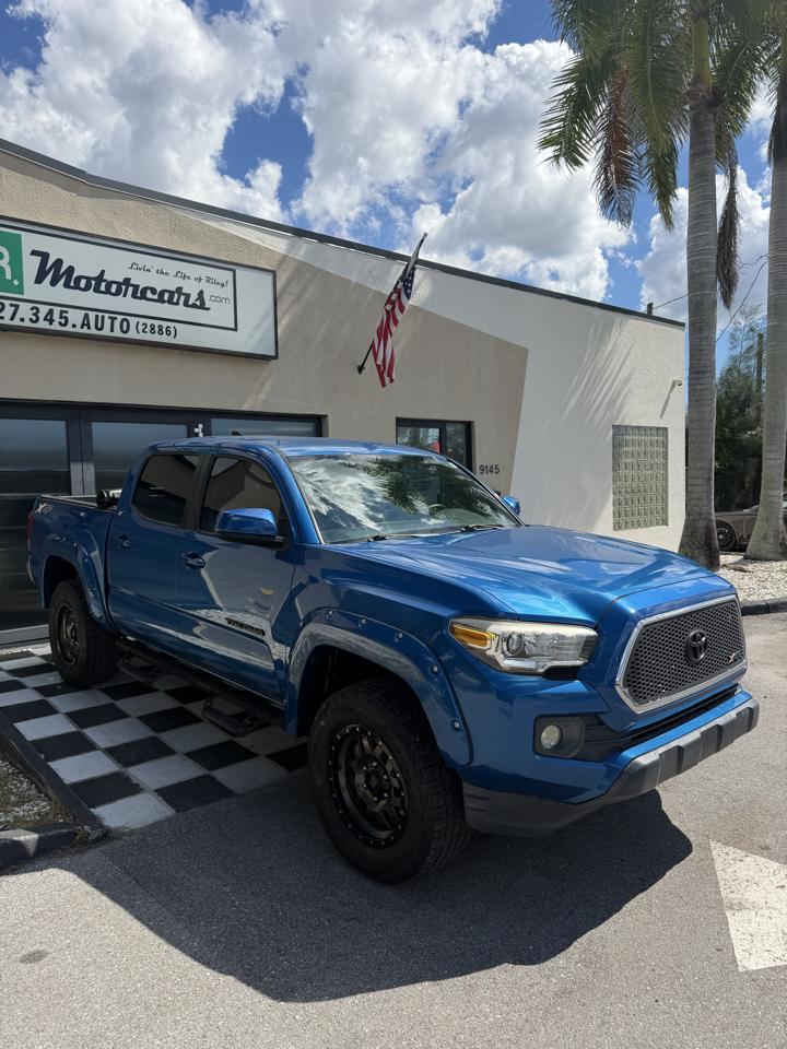 Toyota Tacoma SR5 Double Cab 2WD 2017
