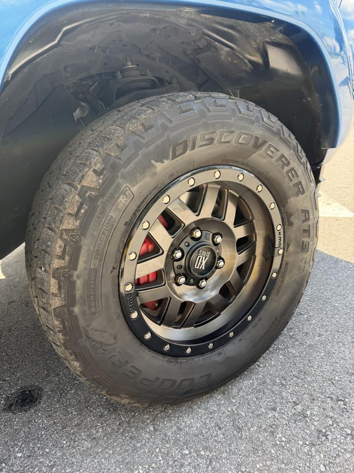 Toyota Tacoma SR5 Double Cab 2WD 2017