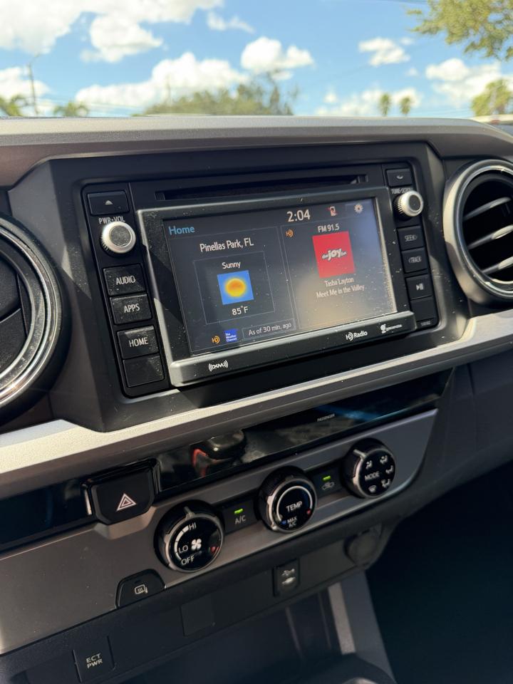 Toyota Tacoma SR5 Double Cab 2WD 2017