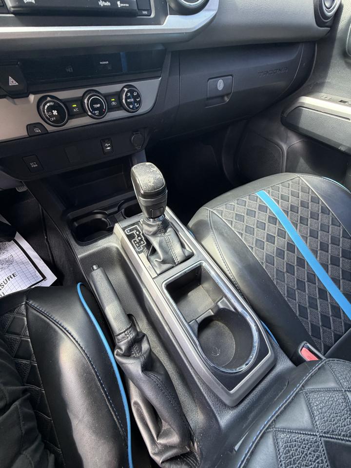 Toyota Tacoma SR5 Double Cab 2WD 2017