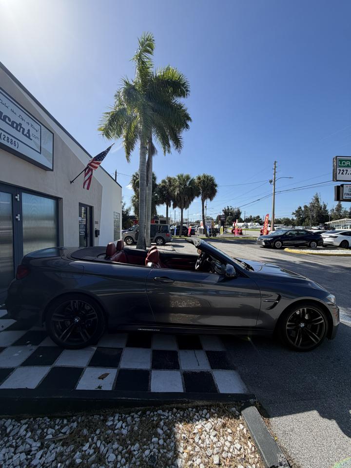 BMW M4 Convertible 2020