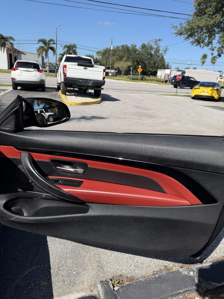 BMW M4 Convertible 2020