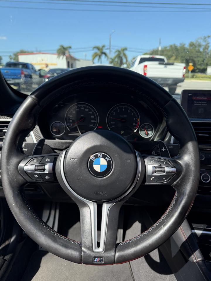 BMW M4 Convertible 2020