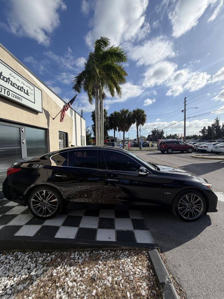 Infiniti Q50 Red Sport 400 AWD 2017