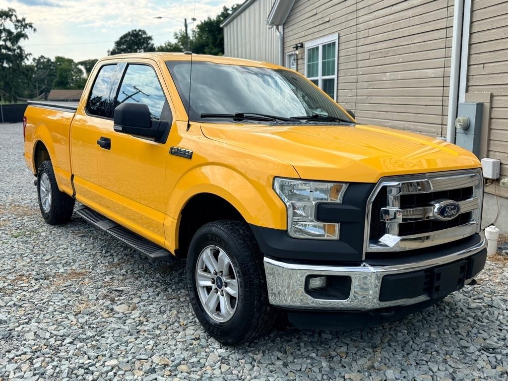 Ford F-150 XL SuperCab 8-ft. Bed 4WD 2015