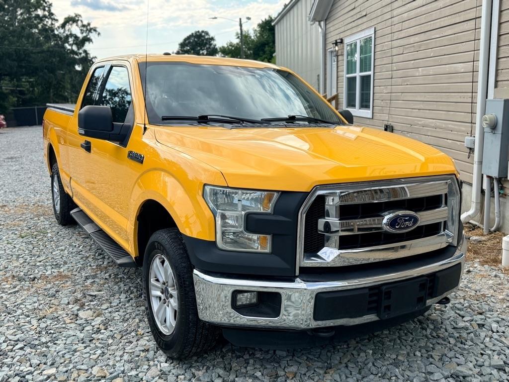 Ford F-150 XL SuperCab 8-ft. Bed 4WD 2015