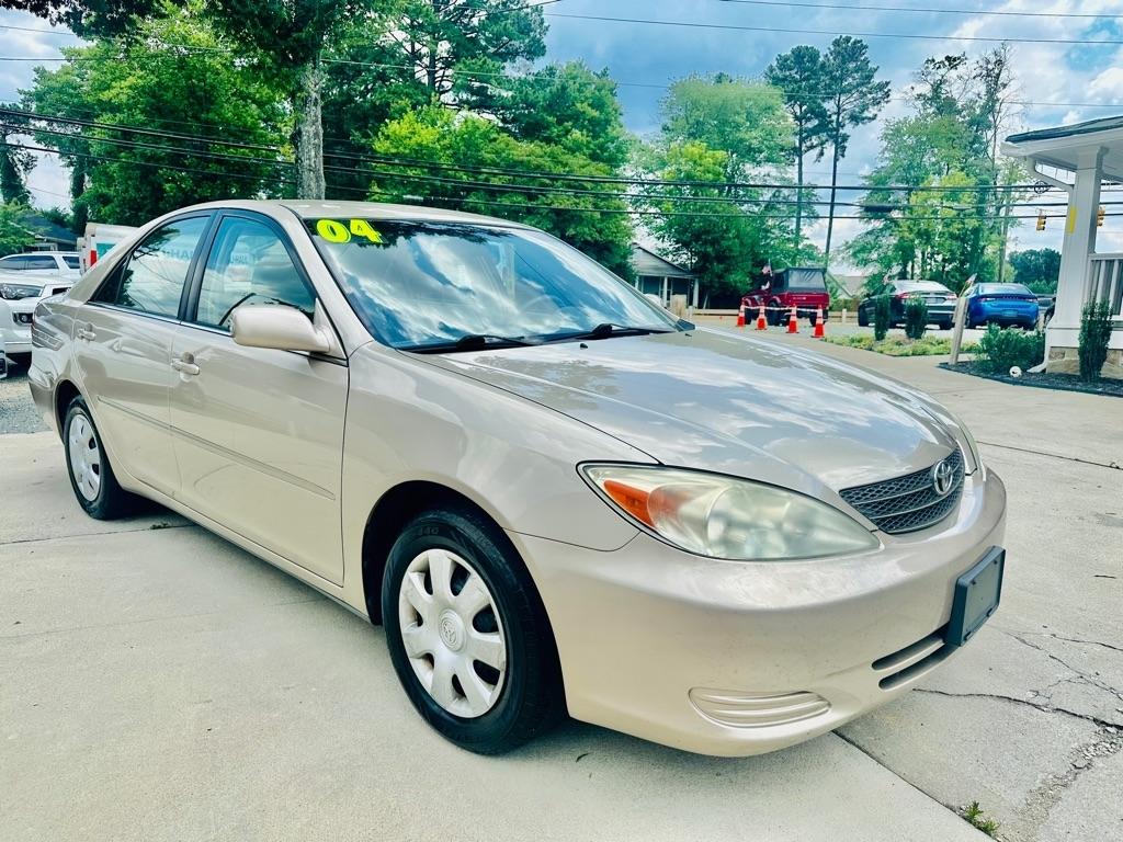 Toyota Camry LE 2004