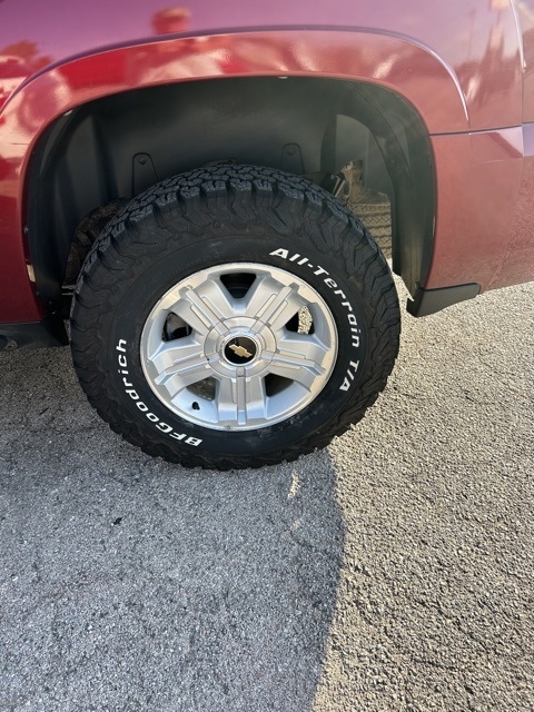 Chevrolet Suburban  2010