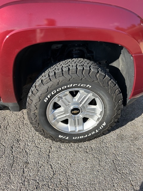 Chevrolet Suburban  2010