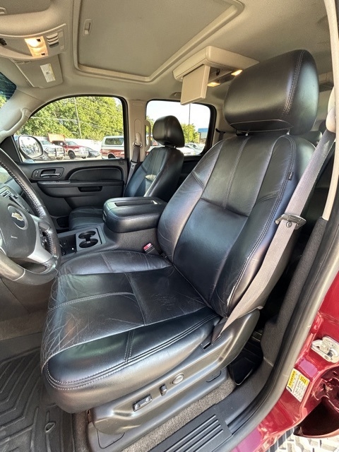 Chevrolet Suburban  2010