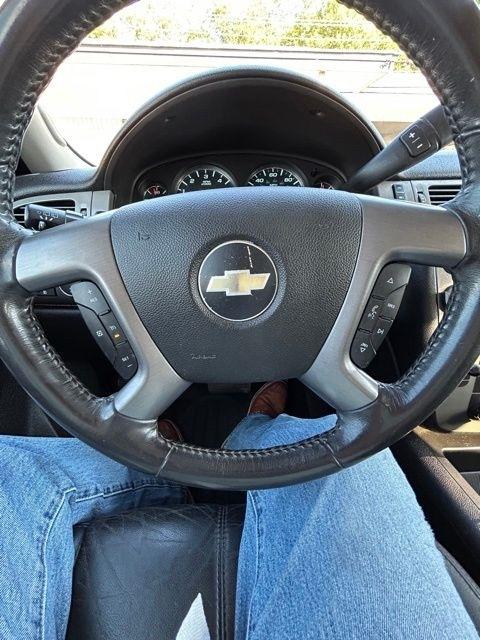 Chevrolet Suburban  2010