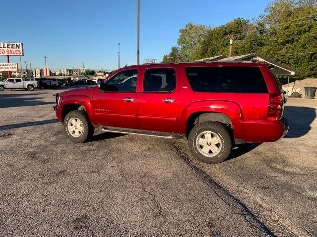 Chevrolet Suburban  2010