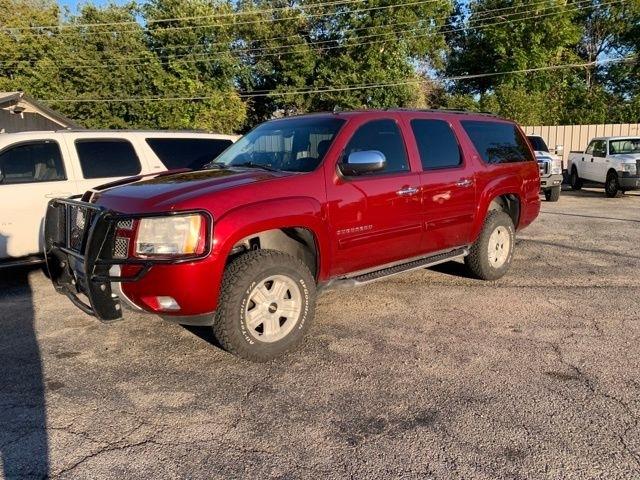 Chevrolet Suburban  2010