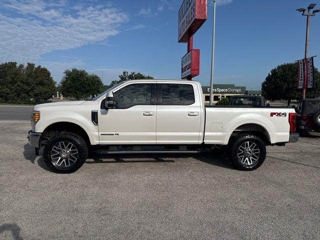 2017 Ford Super Duty F-250 SRW Lariat