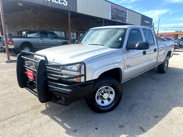 2005 Chevrolet Silverado 3500HD LS photo 2
