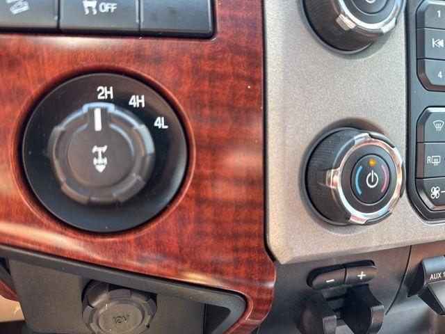 Ford Super Duty F-350 SRW  2013
