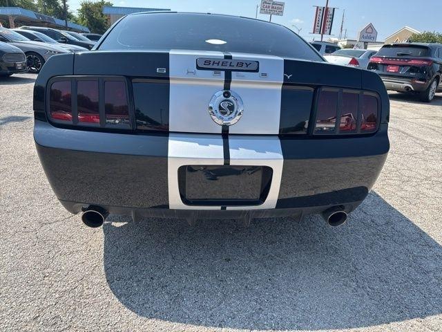 Ford Mustang  2007