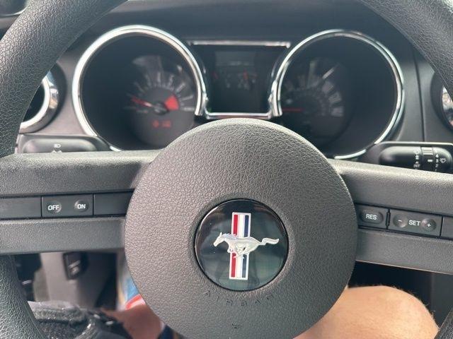 Ford Mustang  2007