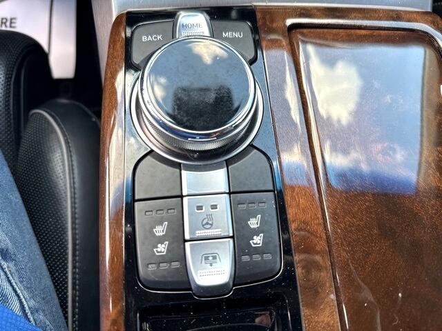 2018 Genesis G90 3.3T Premium photo 34