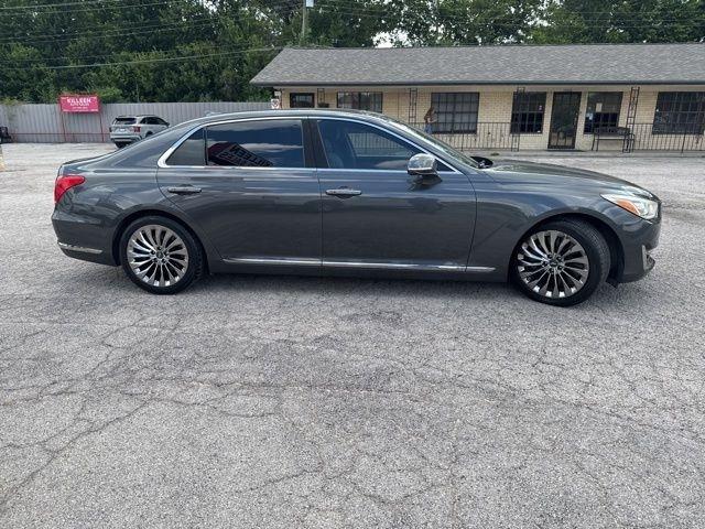 Genesis G90  2018
