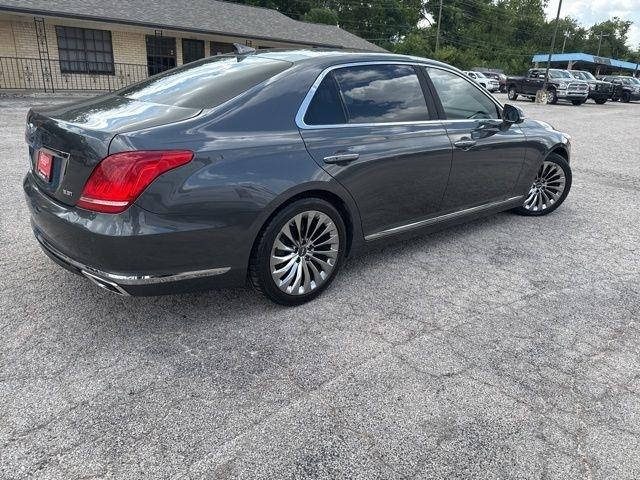 Genesis G90  2018