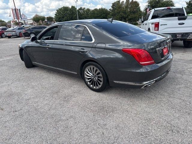Genesis G90  2018
