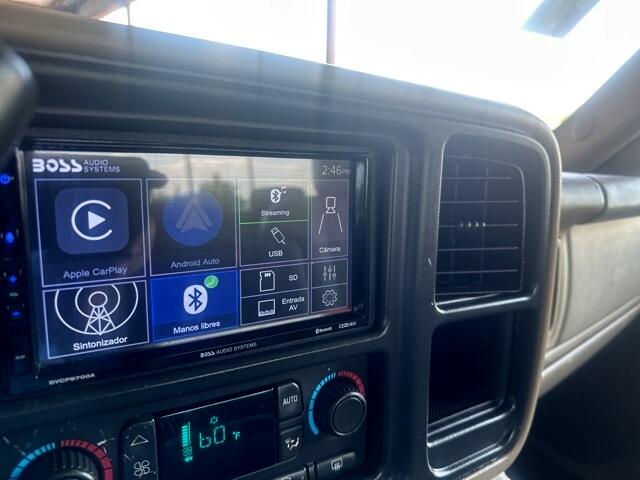 2004 Chevrolet Silverado 3500HD Base photo 22