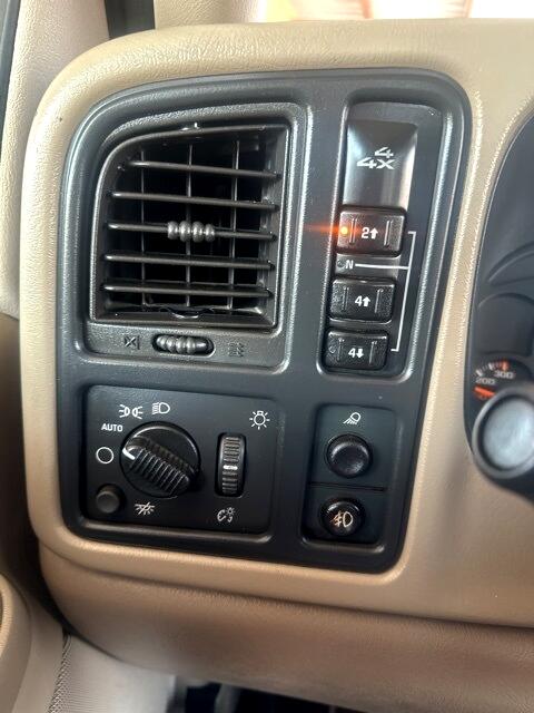 2004 Chevrolet Silverado 3500HD Base photo 23