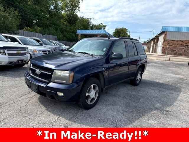 2008 Chevrolet Trailblazer LT photo 2