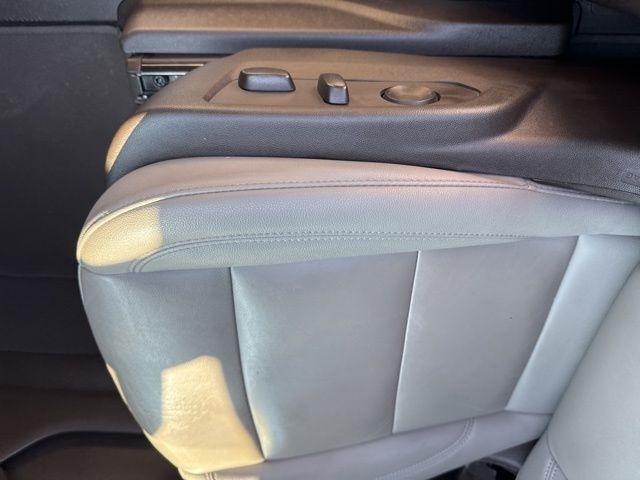 Chevrolet Suburban  2022