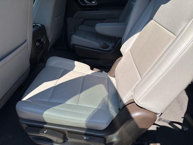 Chevrolet Suburban  2022