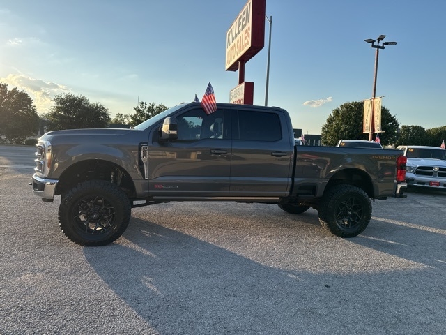 2023 Ford Super Duty F-250 SRW Lariat