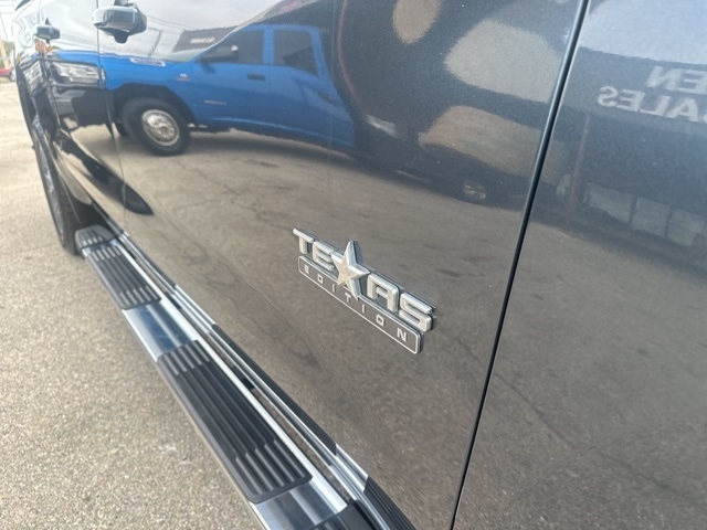 Chevrolet Silverado 1500  2019