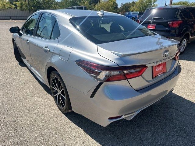 Toyota Camry  2023