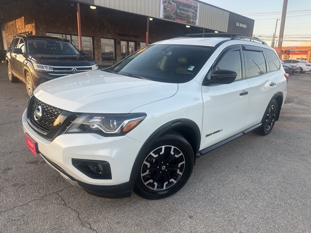 Nissan Pathfinder  2020