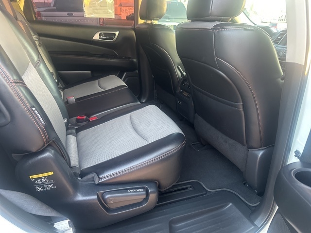 Nissan Pathfinder  2020