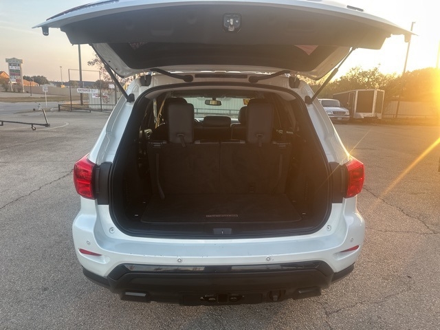 Nissan Pathfinder  2020