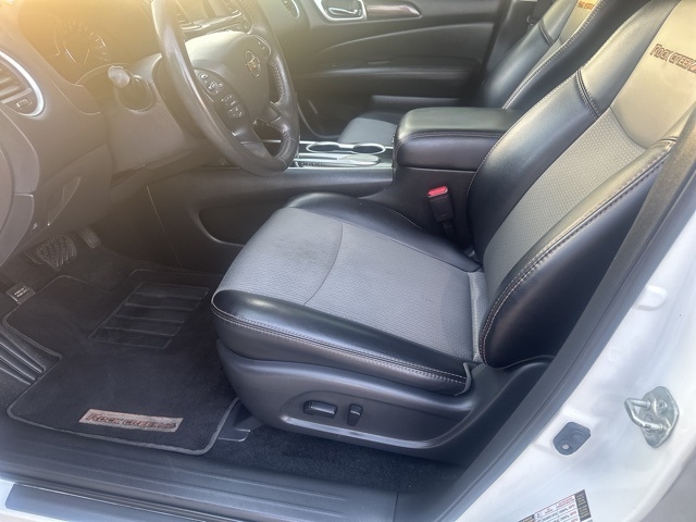 Nissan Pathfinder  2020