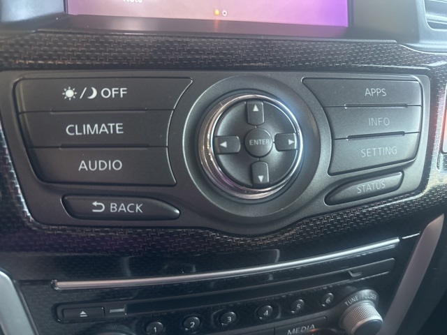 Nissan Pathfinder  2020