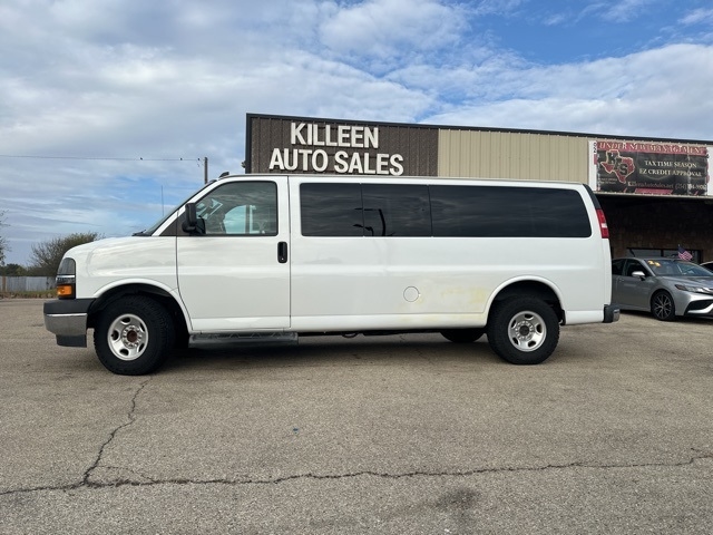 2019 Chevrolet Express Passenger LT