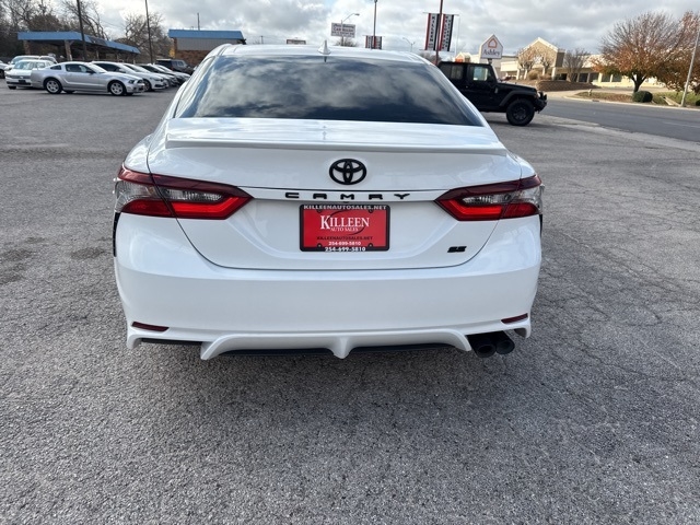 Toyota Camry  2022