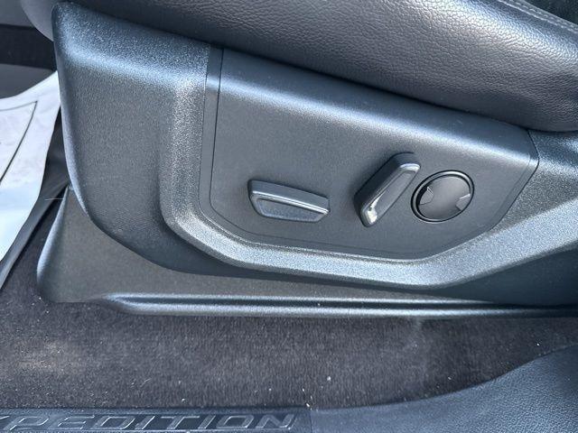 Ford Expedition  2020