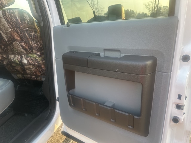 Ford Super Duty F-350 DRW  2014